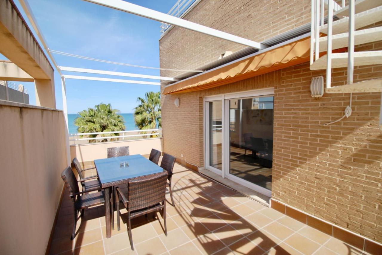 Atico Con Piscina Privada En Primera Linea Apartment Denia Luaran gambar