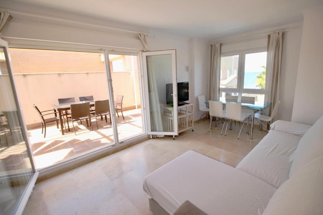 Atico Con Piscina Privada En Primera Linea Apartment Denia Luaran gambar