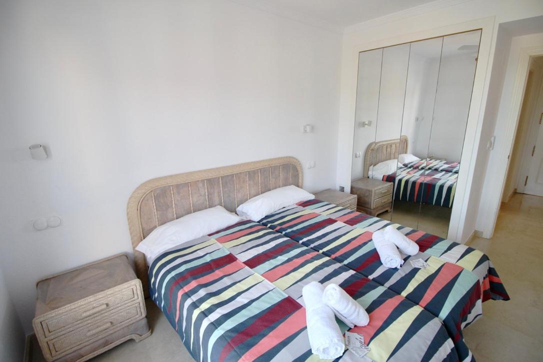 Atico Con Piscina Privada En Primera Linea Apartment Denia Luaran gambar