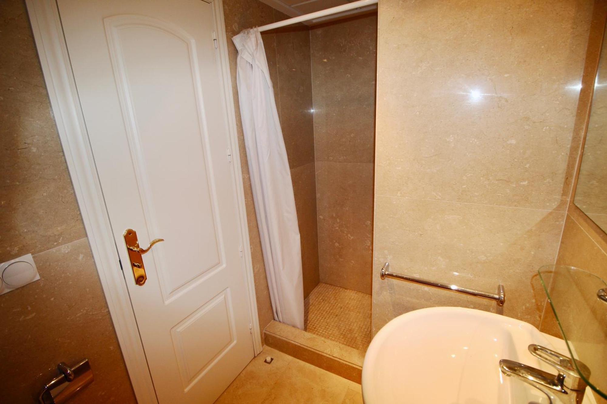 Atico Con Piscina Privada En Primera Linea Apartment Denia Bilik gambar