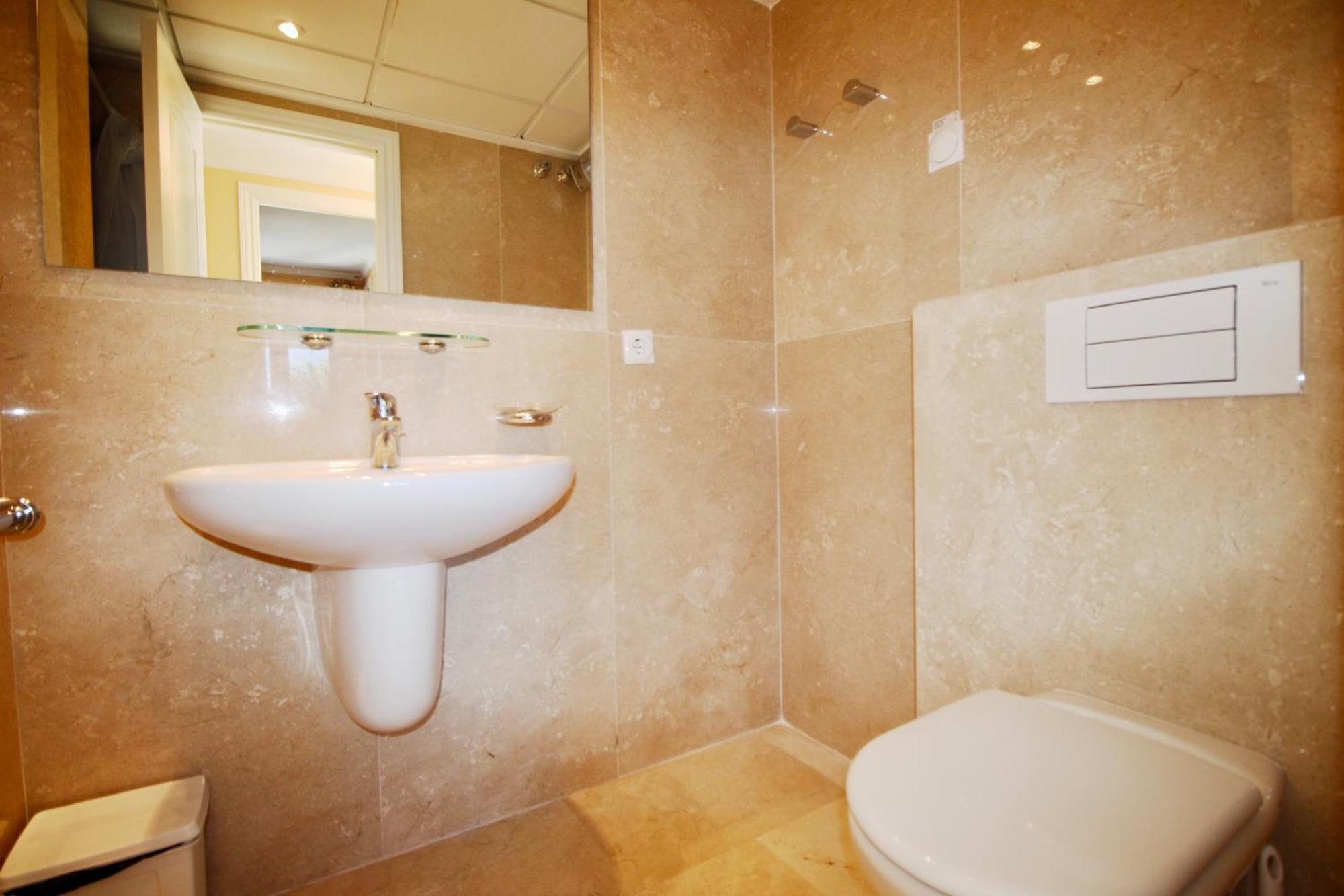 Atico Con Piscina Privada En Primera Linea Apartment Denia Bilik gambar